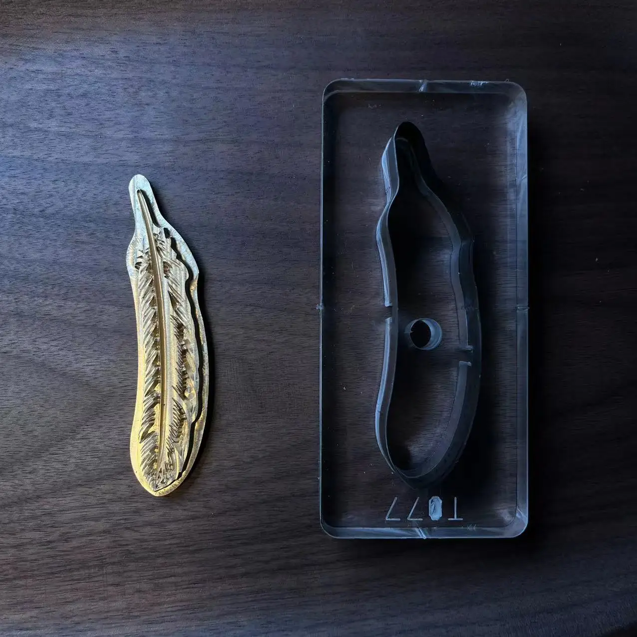 Feather Shape Brass Stamp Cutt - Leather Stamp Set ulasan dan harga